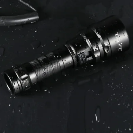 BrightBuddy Dive Torch 100m - 1500 LMNsS
